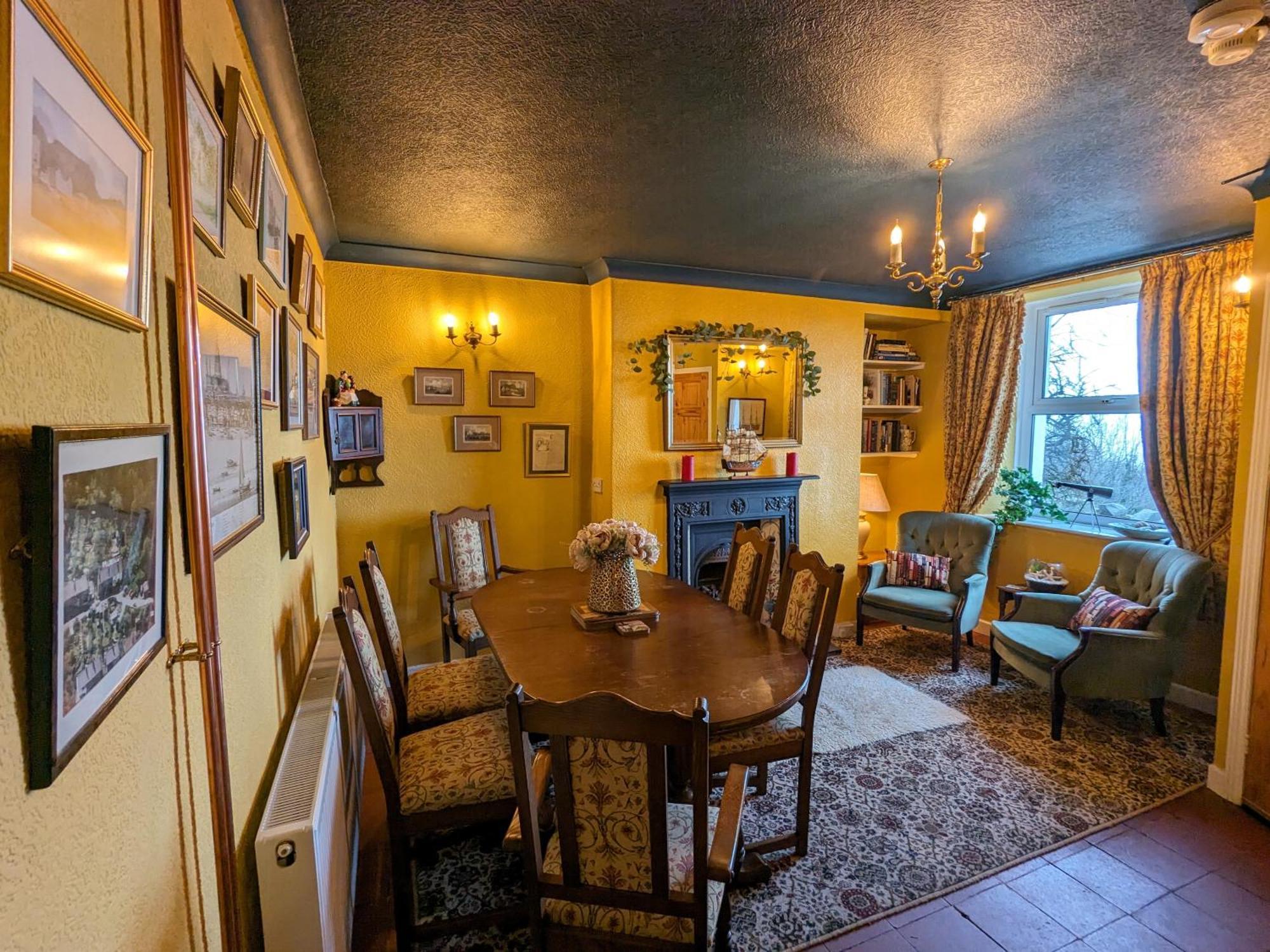 Fantastic Sea Views At Century'S Old Alma'S Cottage - Sleeps Up To 8 Guests Penmaen-mawr Dış mekan fotoğraf