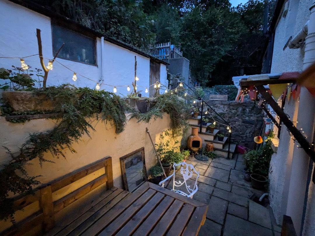 Fantastic Sea Views At Century'S Old Alma'S Cottage - Sleeps Up To 8 Guests Penmaen-mawr Dış mekan fotoğraf