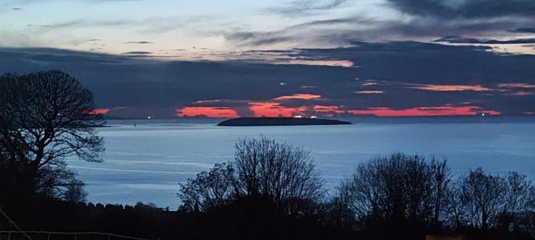 Fantastic Sea Views At Century'S Old Alma'S Cottage - Sleeps Up To 8 Guests Penmaen-mawr Dış mekan fotoğraf